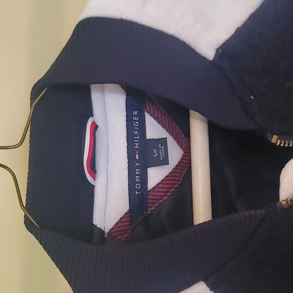 Tommy Hilfiger Bomber Jacket - Picture 4 of 9